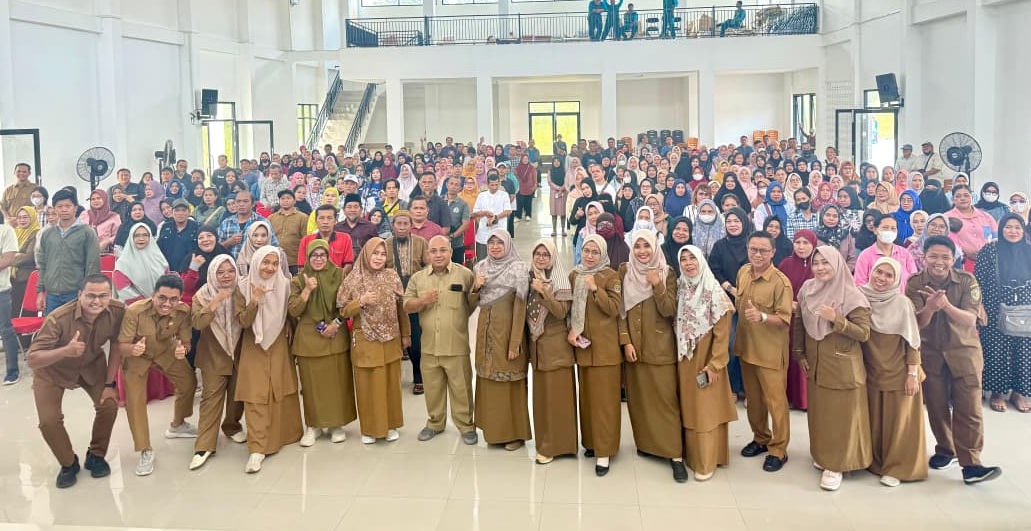 Bekali Siswa Hadapi Dunia Industri, SMKN 6 Balikpapan Gelar Sosialisasi PKL Bagi Orang Tua  Siswa Kelas XI di Aula Mahligai Nusantara